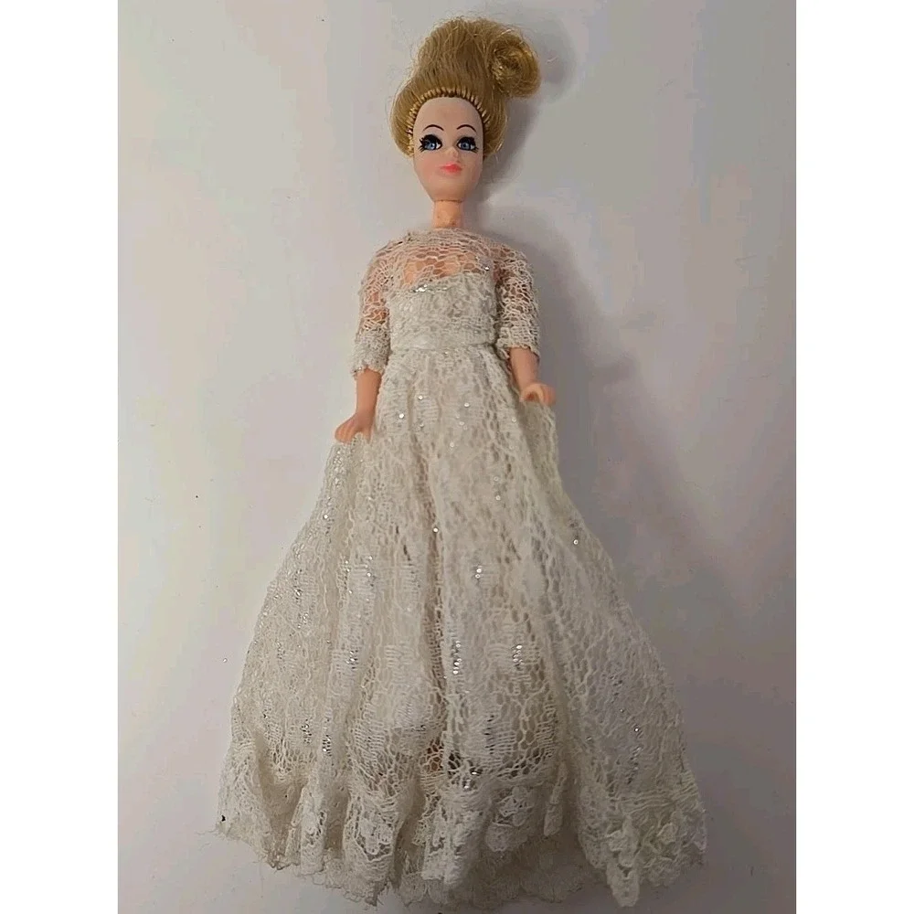 Vintage Topper DAWN BRIDE DOLL in Wedding Bell Dream